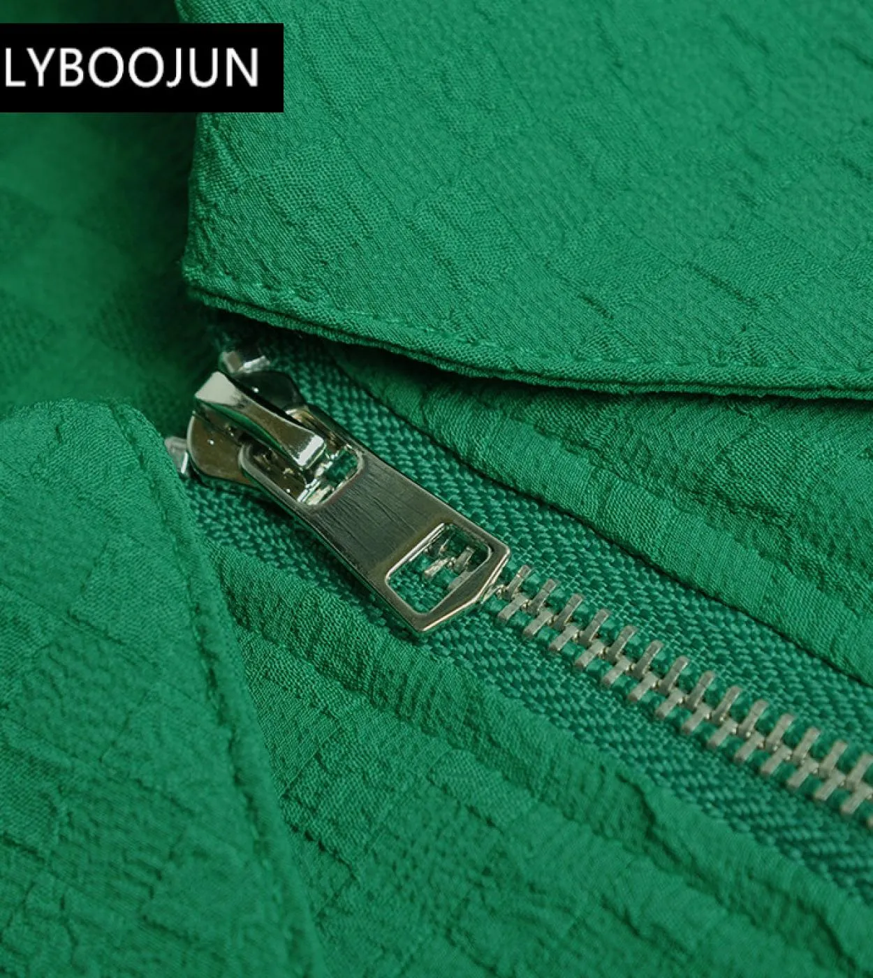 2023 Runway Designer di lusso Primavera Inverno Colletto rovesciato Manicotto a lanterna  Gonna a due pezzi con spacco verde