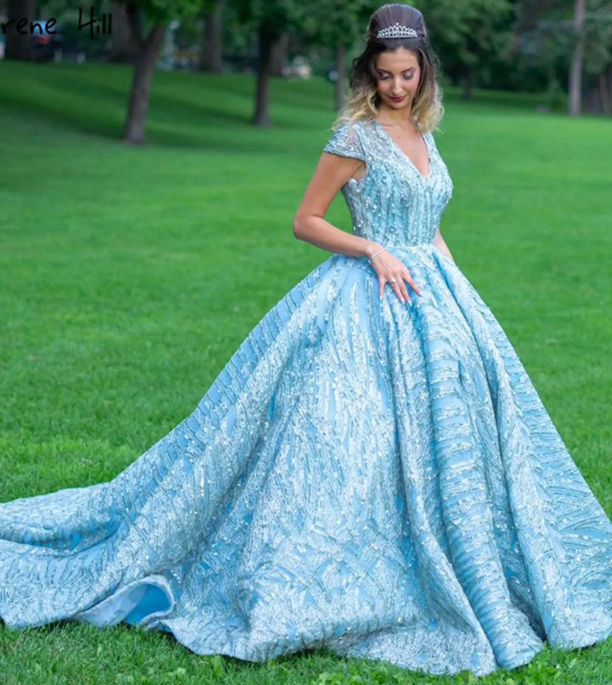 Abiti da sera collo alto blu acqua limpida Abiti da sposa con paillettes in pizzo a maniche corte Design Real Photo Hm66981 Sera