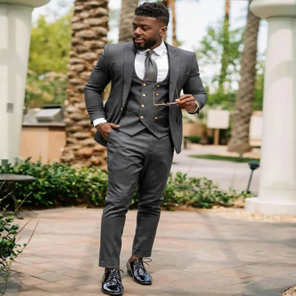 Abiti da uomo grigio scuro slim fit per smoking da sposa 3 pezzi gilet doppiopetto moda maschile blazer da lavoro con padella