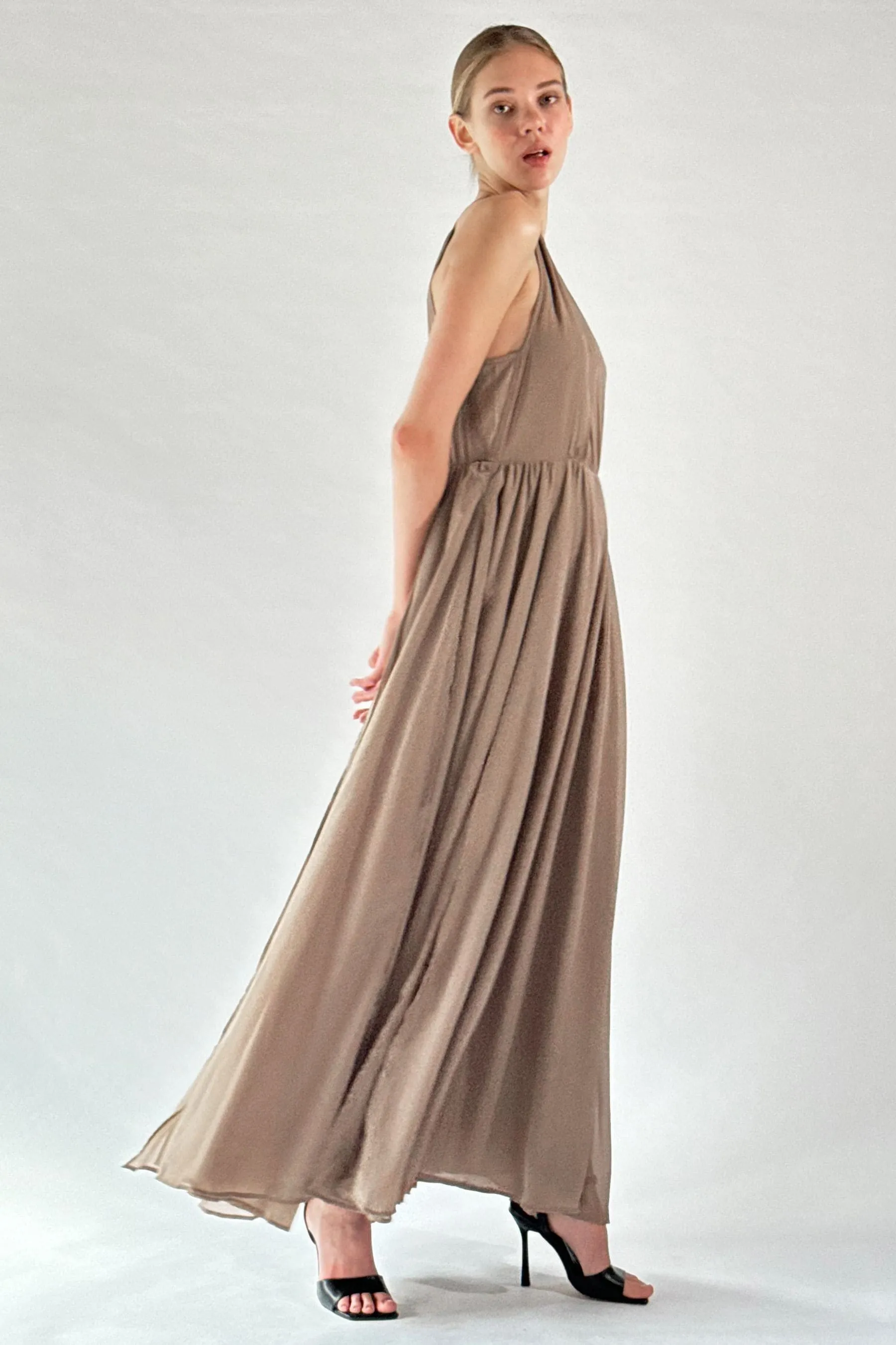 Abito maxi Religion Dusk con scollo all'americana collo Religion Dusk con scollo all'americana con gonna a ruota