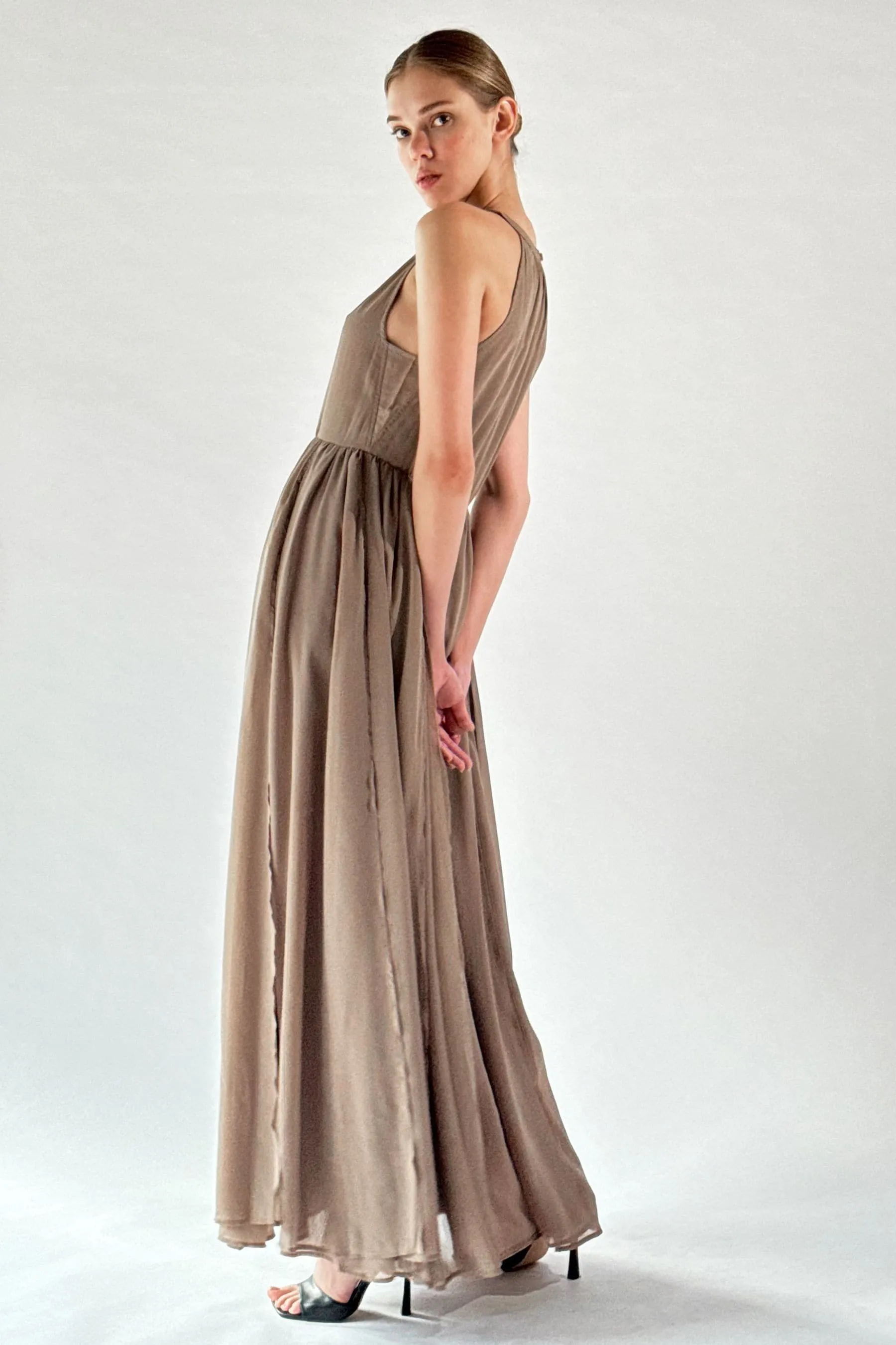 Abito maxi Religion Dusk con scollo all'americana collo Religion Dusk con scollo all'americana con gonna a ruota