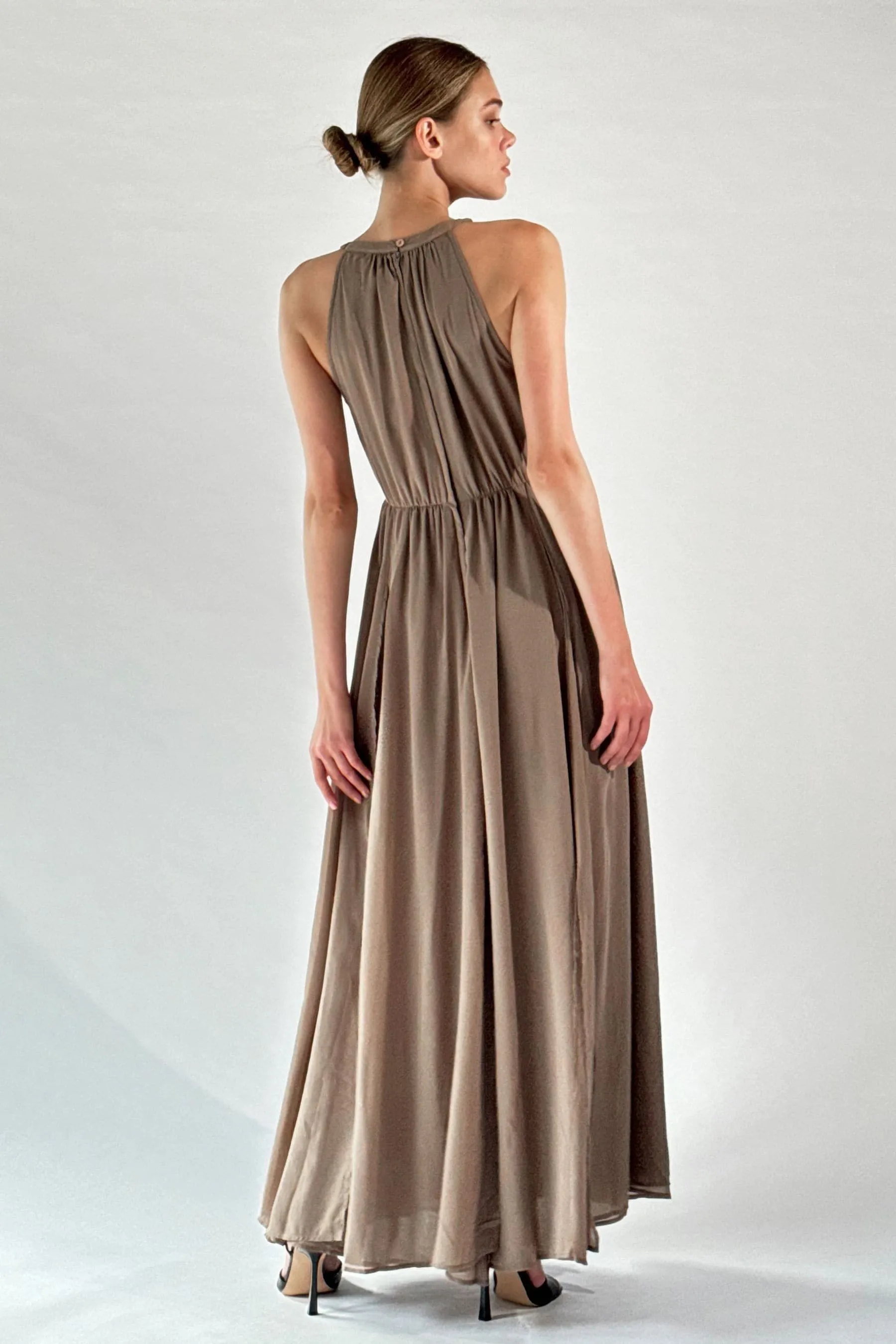 Abito maxi Religion Dusk con scollo all'americana collo Religion Dusk con scollo all'americana con gonna a ruota