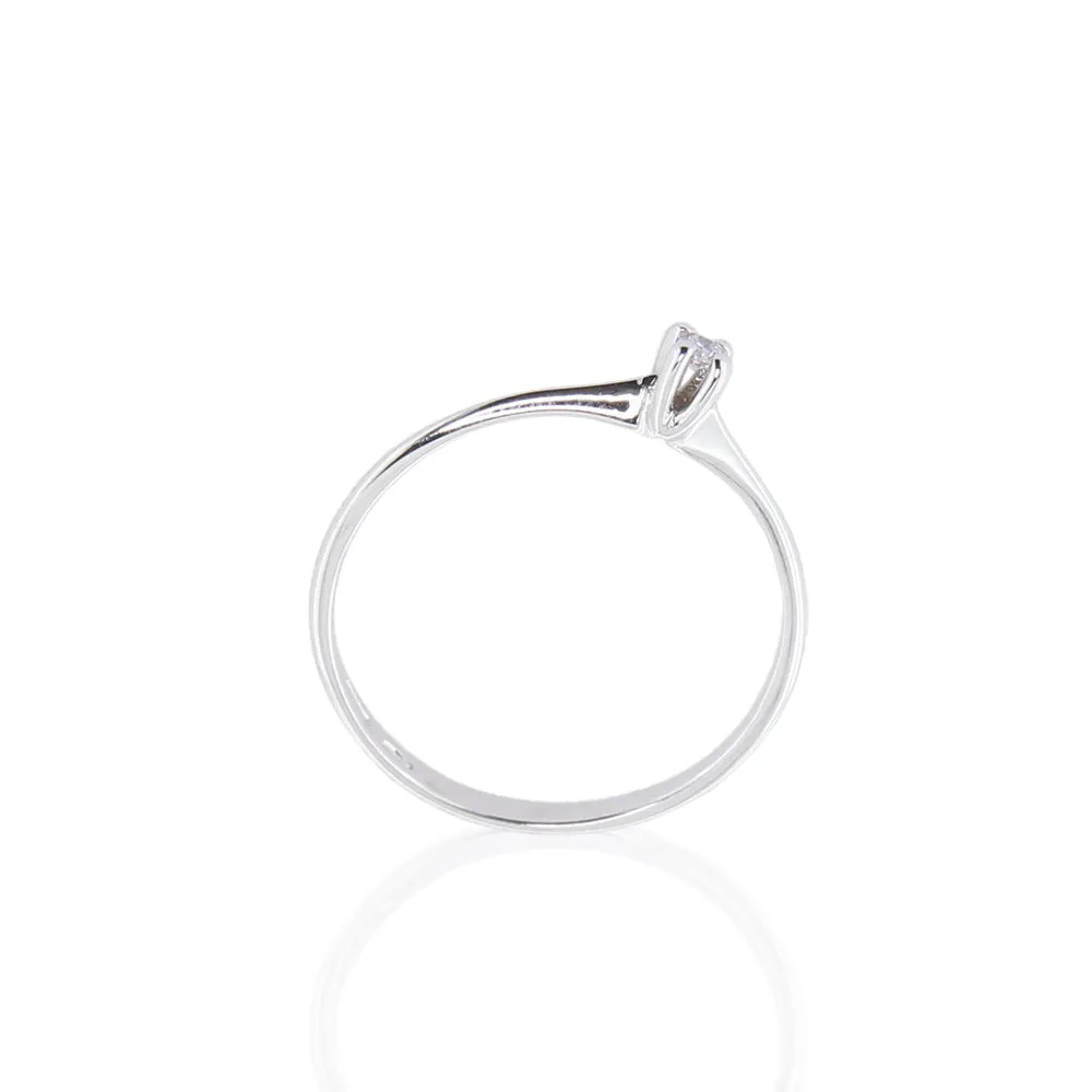 Anello Solitario in Oro Bianco con Diamante