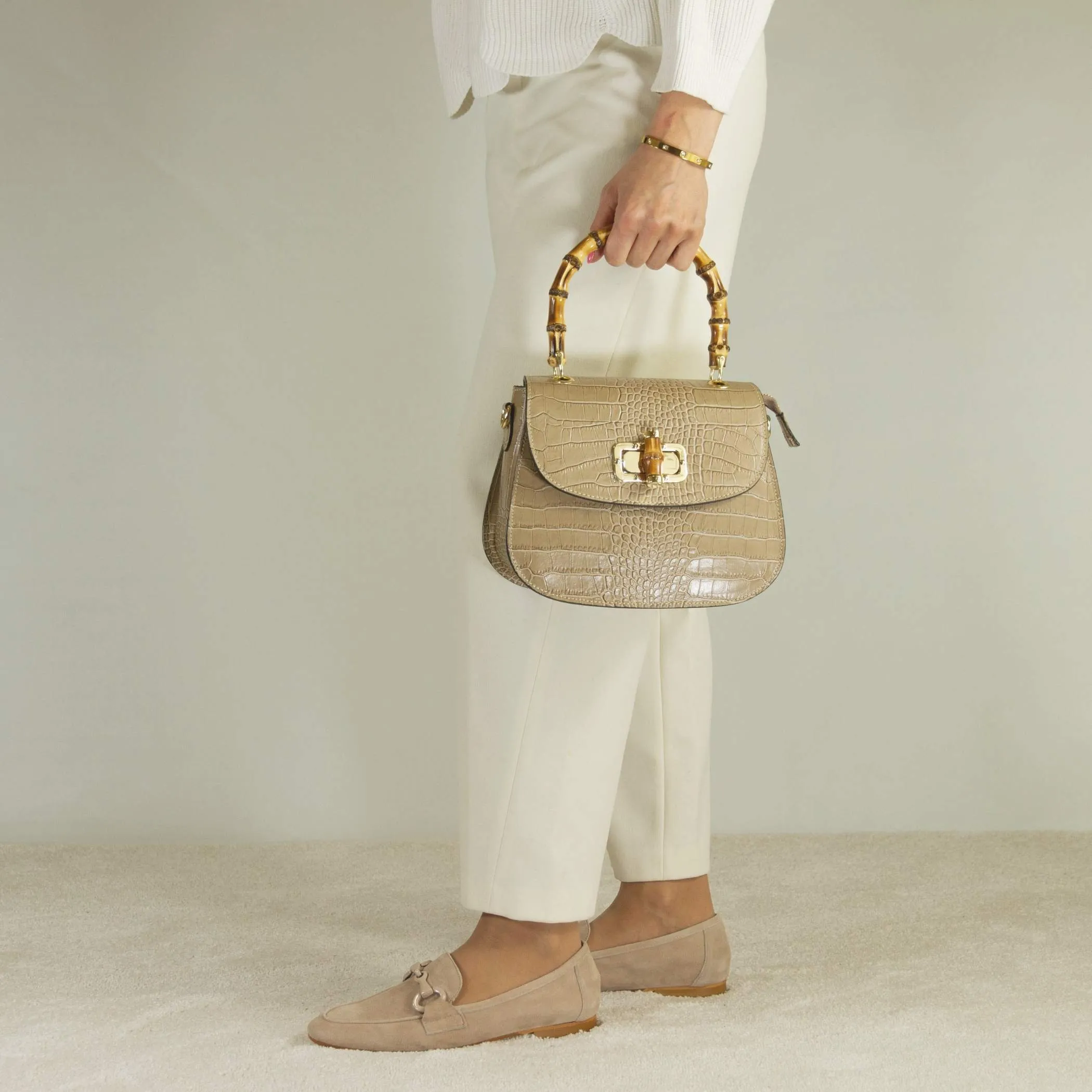 Borsa a mano artigianale da donna in pelle beige con tracolla rimovibile
