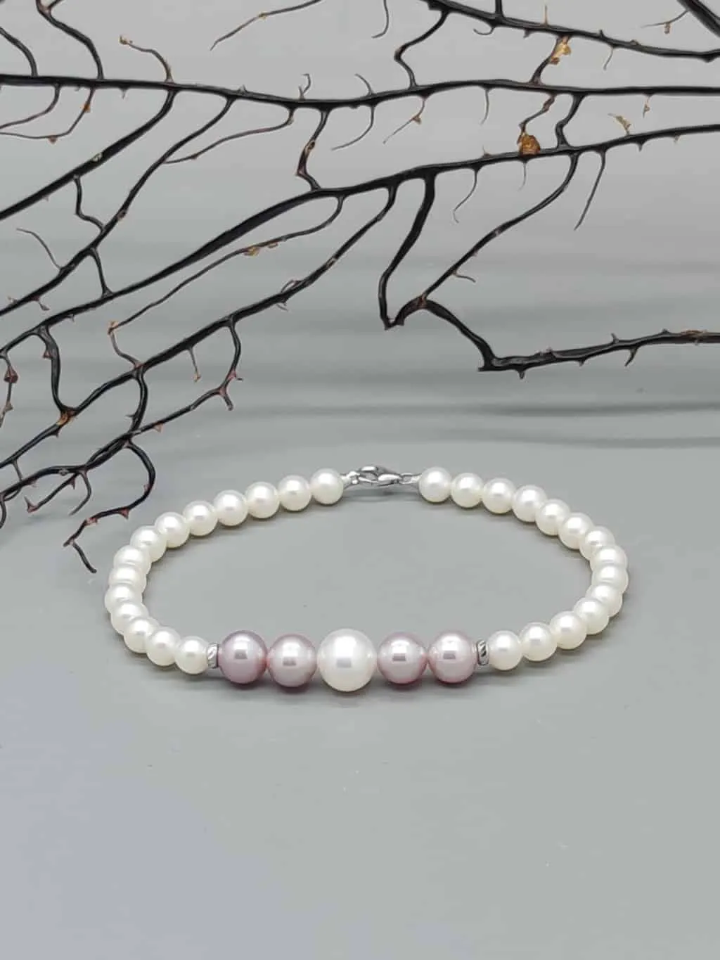 Bracciale di perle d’acqua dolce in oro bianco