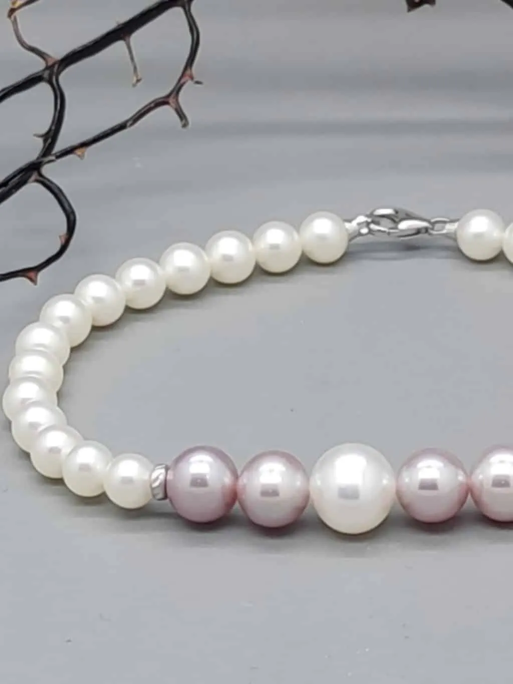 Bracciale di perle d’acqua dolce in oro bianco