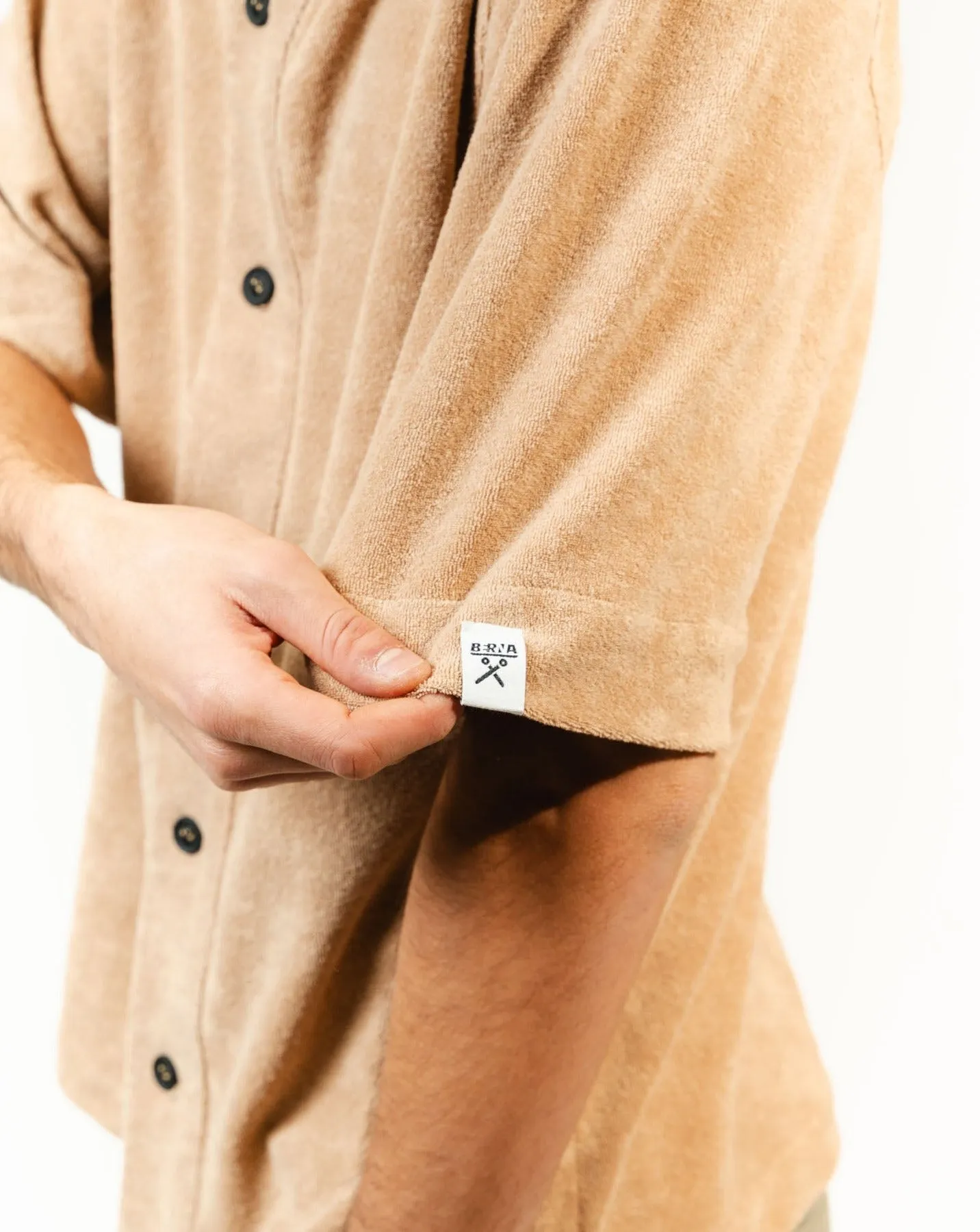 CAMICIA MANICHE CORTE SABBIA