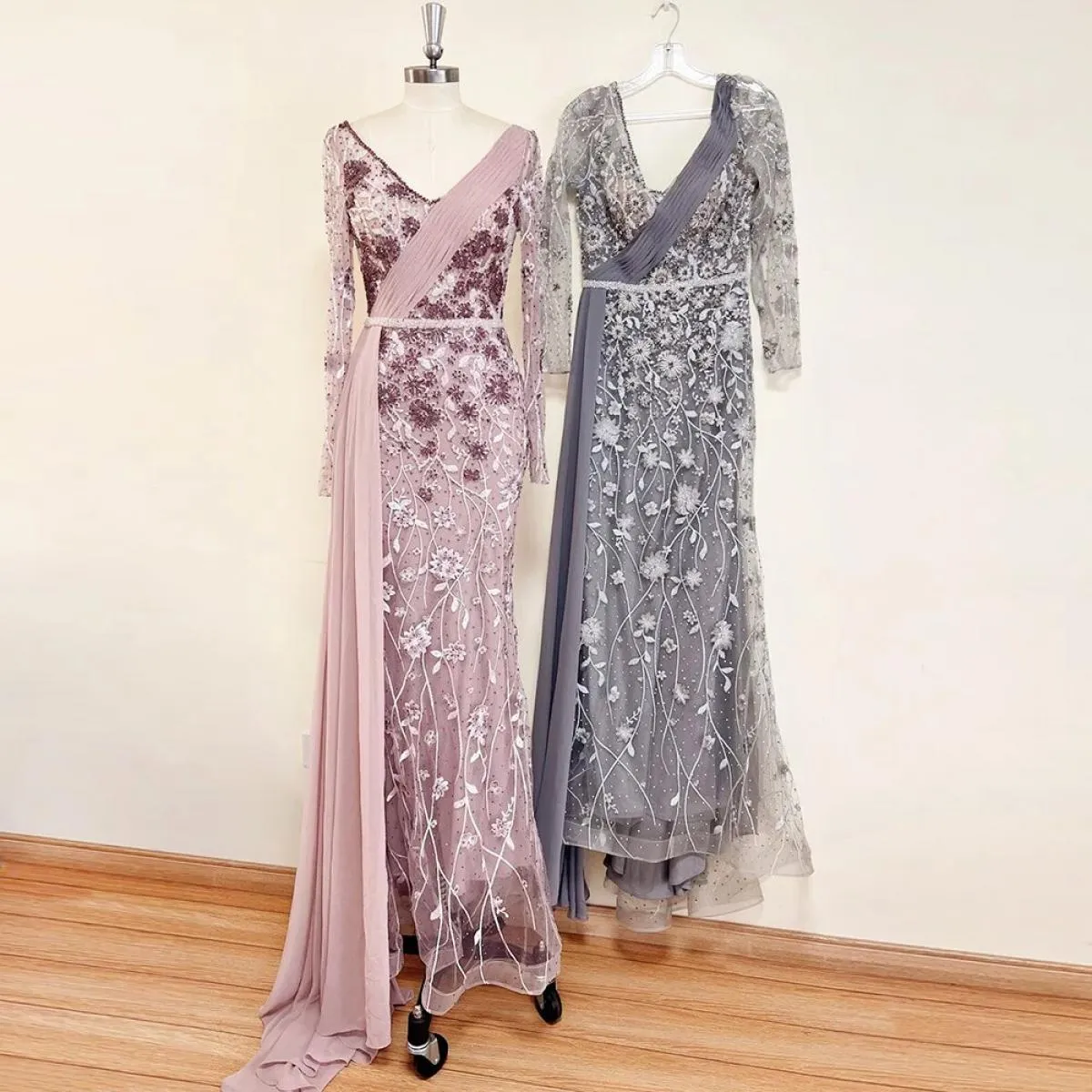 Elegante abito da sera in pizzo a sirena Dubai per le donne 2023 maniche lunghe scollo a V gonna in chiffon di cristallo formale