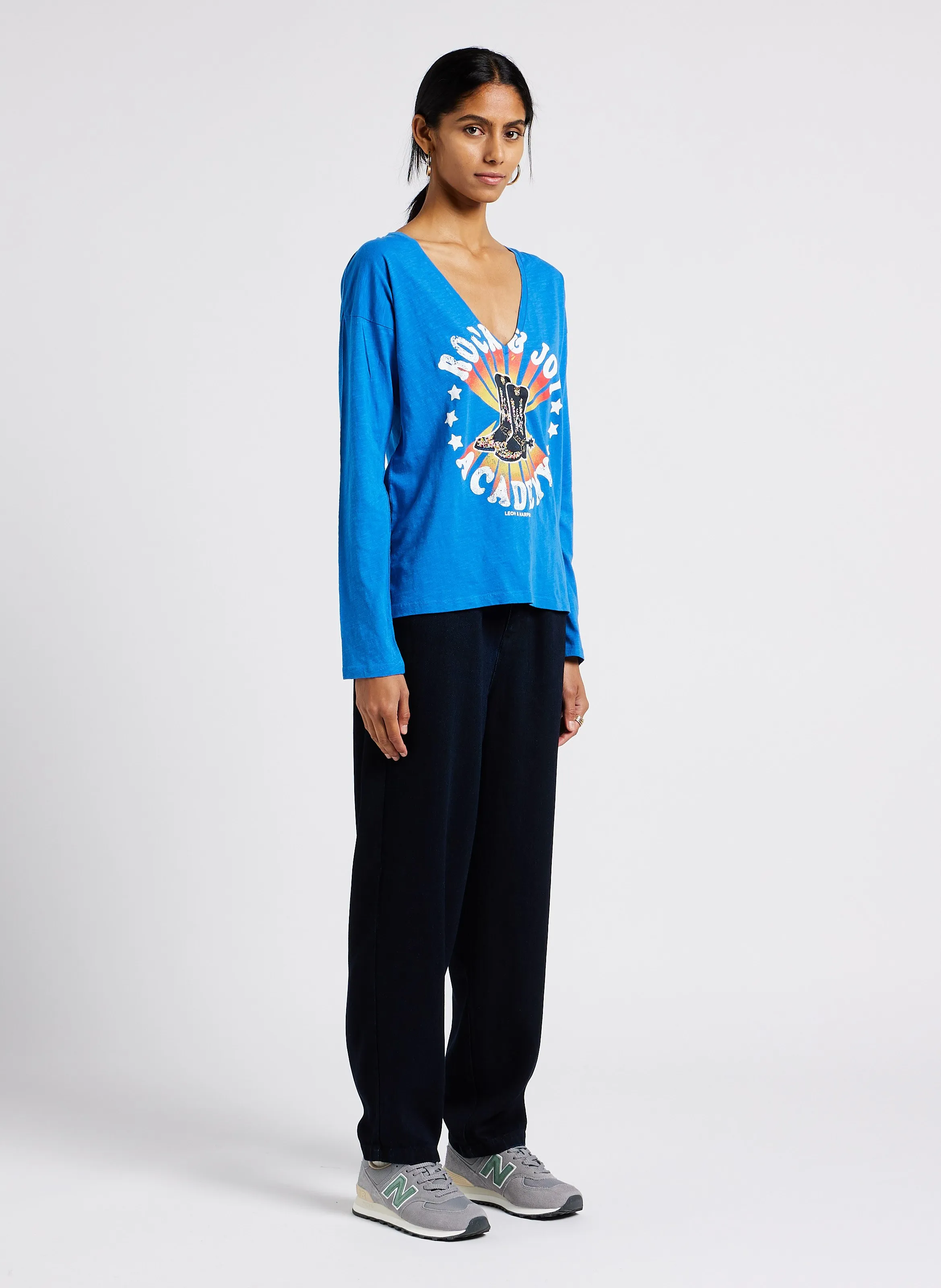  LEON & HARPER   TOMY - T-shirt dritta scollo a V in cotone biologico | Blu