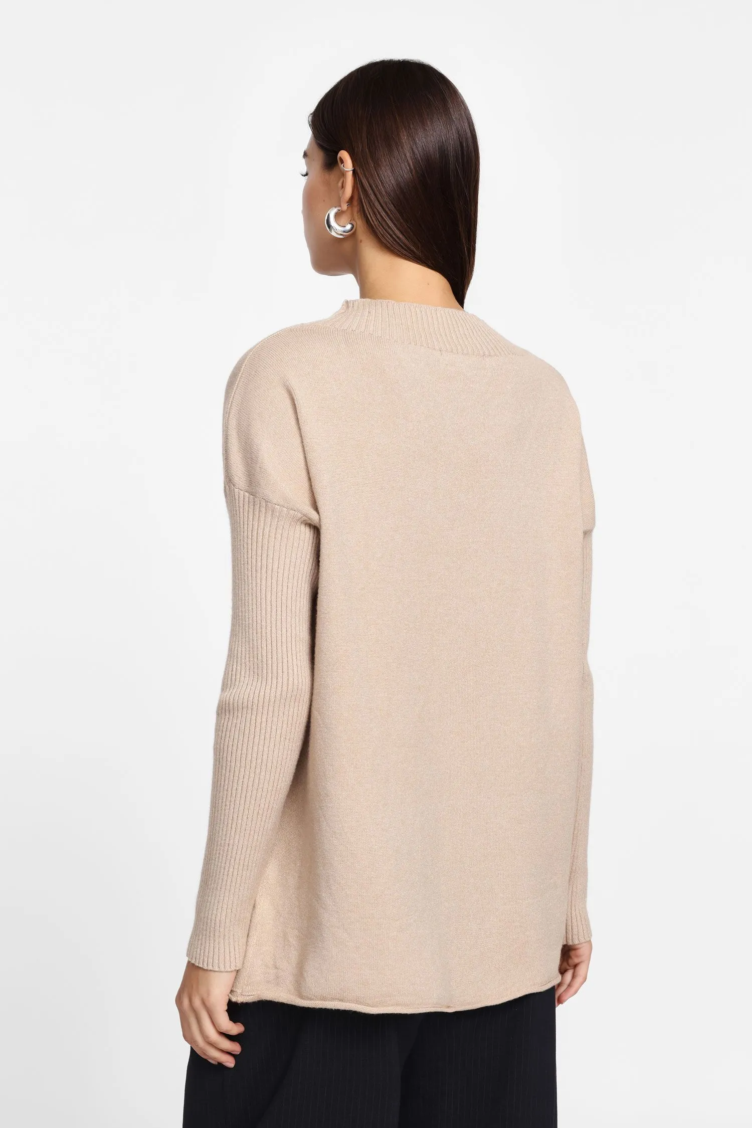 Maglione con girocollo e maniche lunghe 