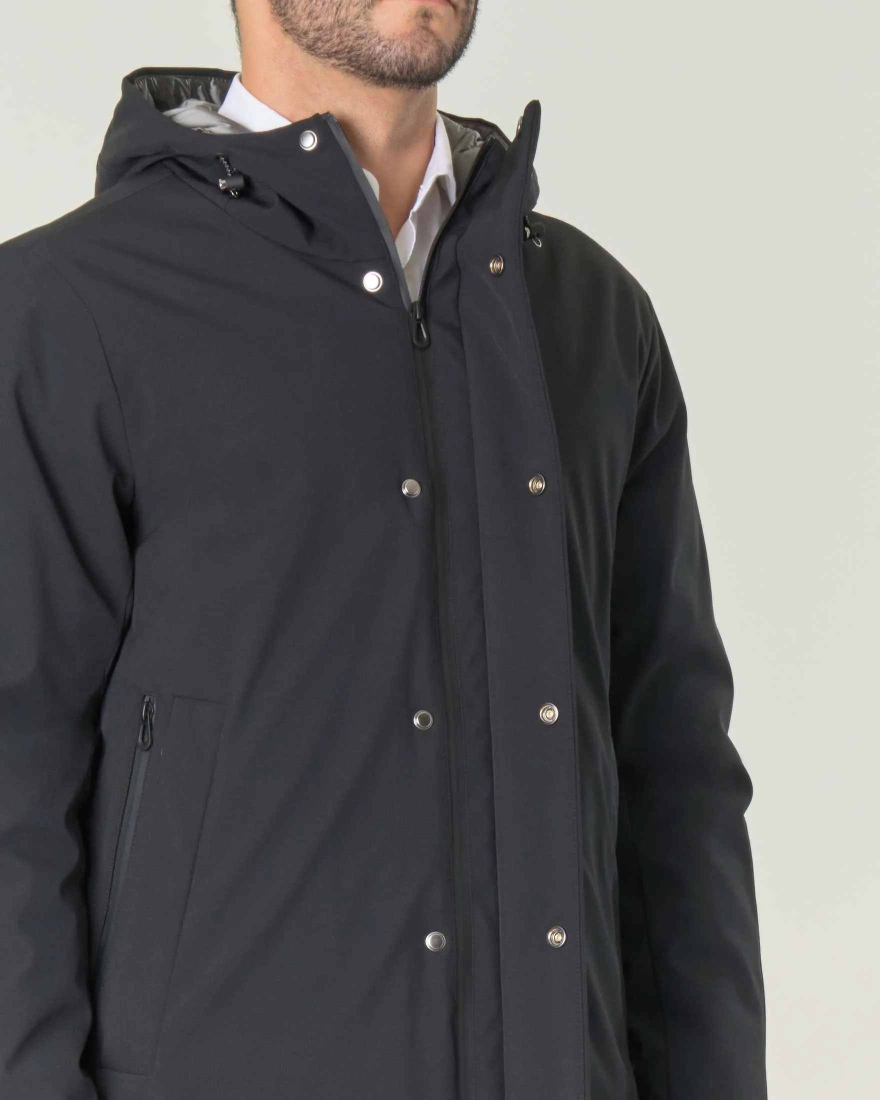 Parka nero in tessuto tecnico stretch con eco imbottitura DuPont Sorona
