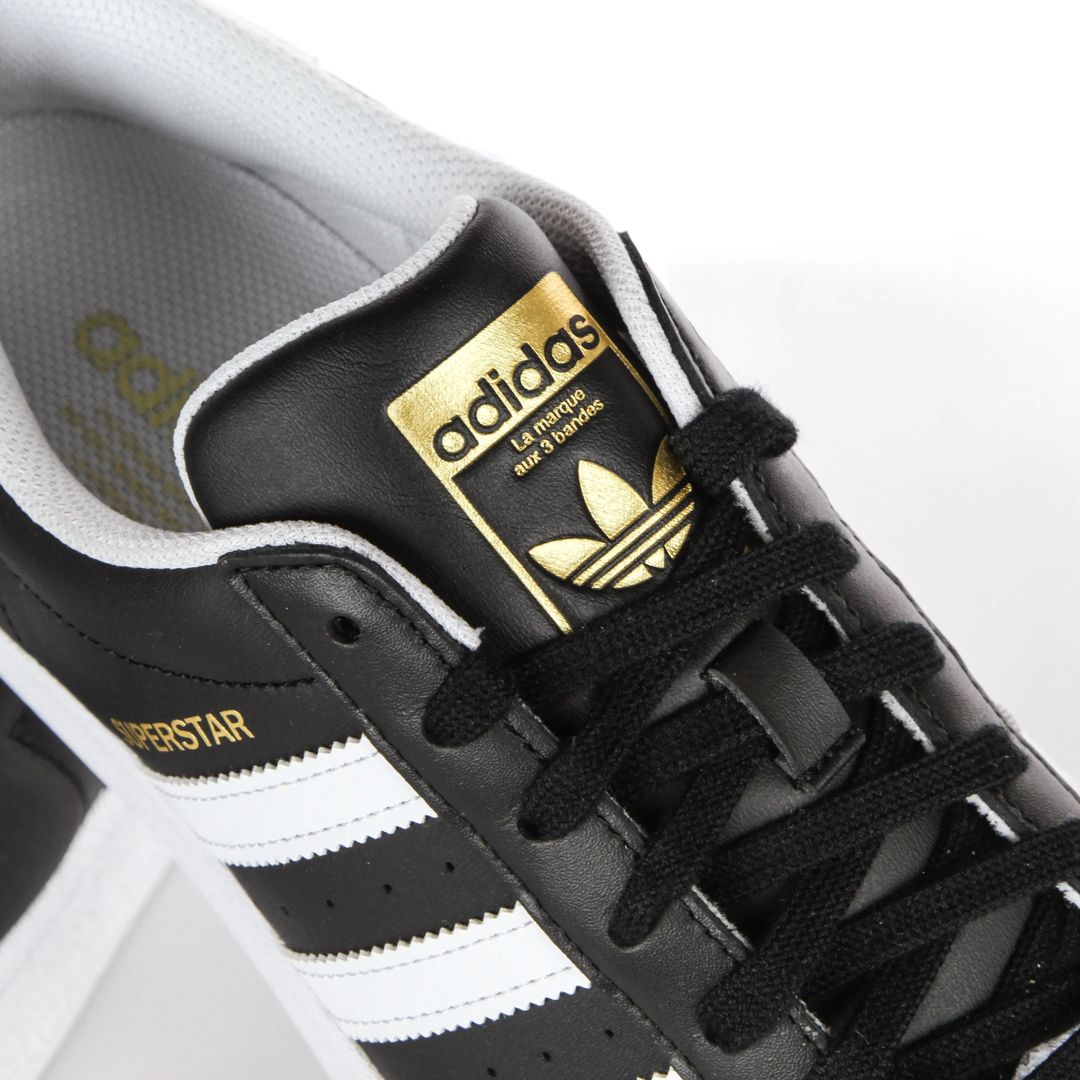 Scarpa Bassa Uomo Superstar Core Black/cloud White/gold Metallic