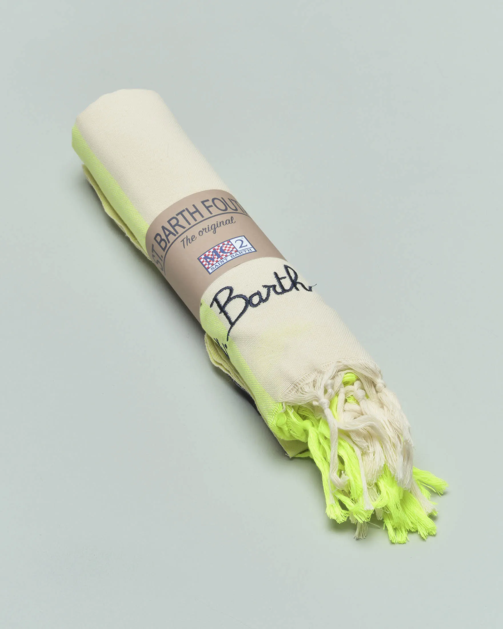 Telo mare a righe bianche e giallo fluo con logo piccolo ricamato e frange